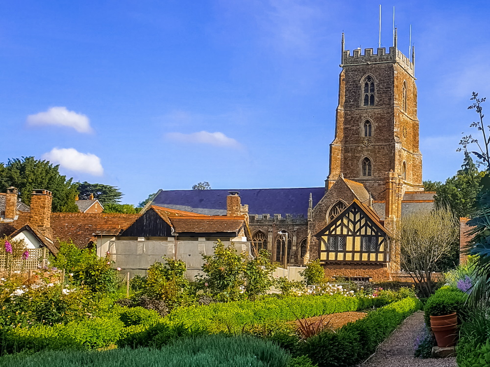 99 stunning Dunster photos from Instagram